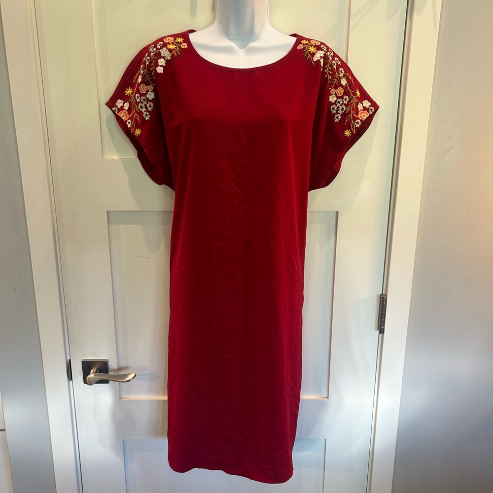 Red tunic dress with stitched sleeve details
